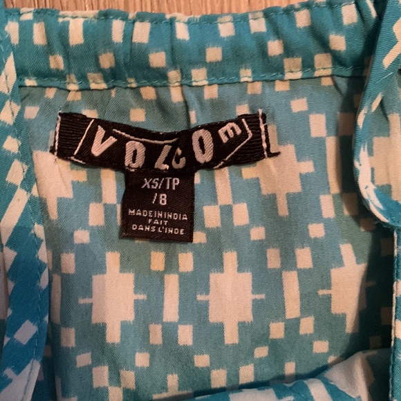 Volcom Tank - Picture 2 of 2